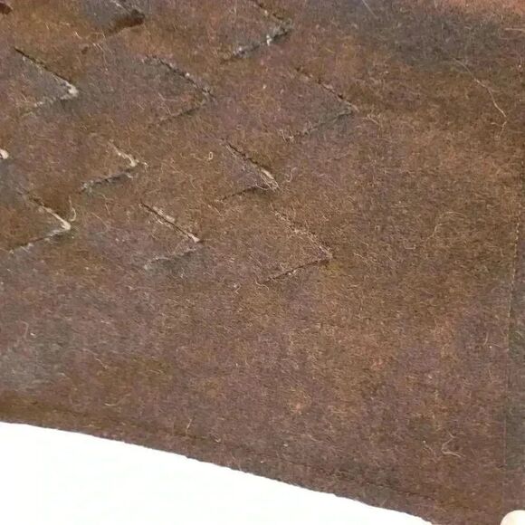 Leila's Linens New York Handcrafted Dark Brown Wool Felt Sharkstooth 18 Pillo - Picture 8 of 10